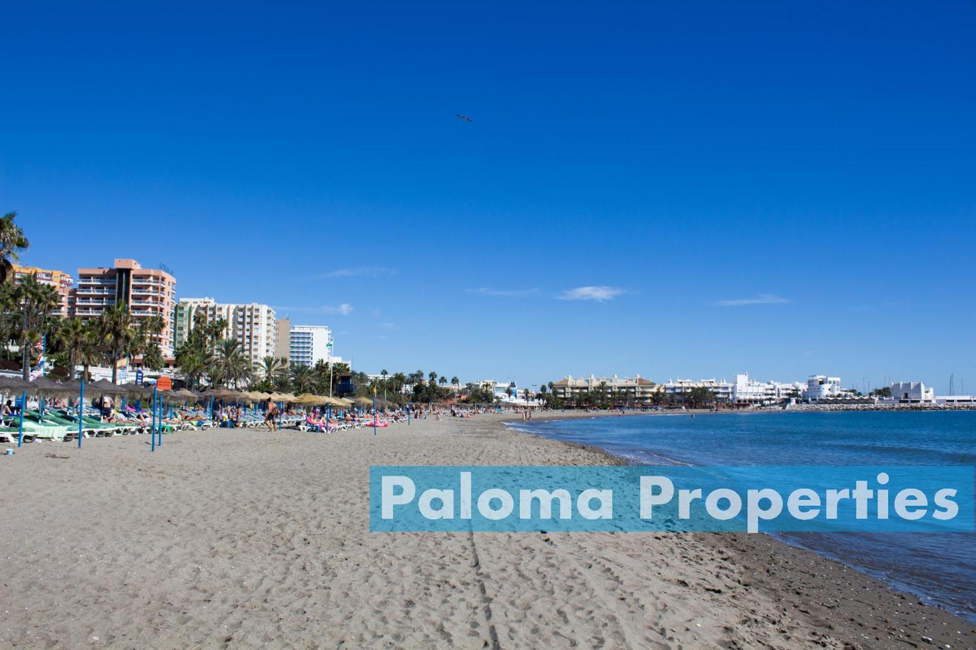 Benalroma Spacious Apartment 50 Mt From The Beach بينالماذينا المظهر الخارجي الصورة